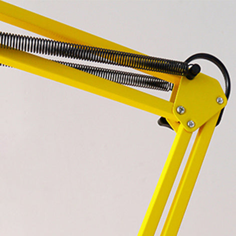 AlvaBeam | Schlanke Nordic-Leuchte mit Steckeranschluss