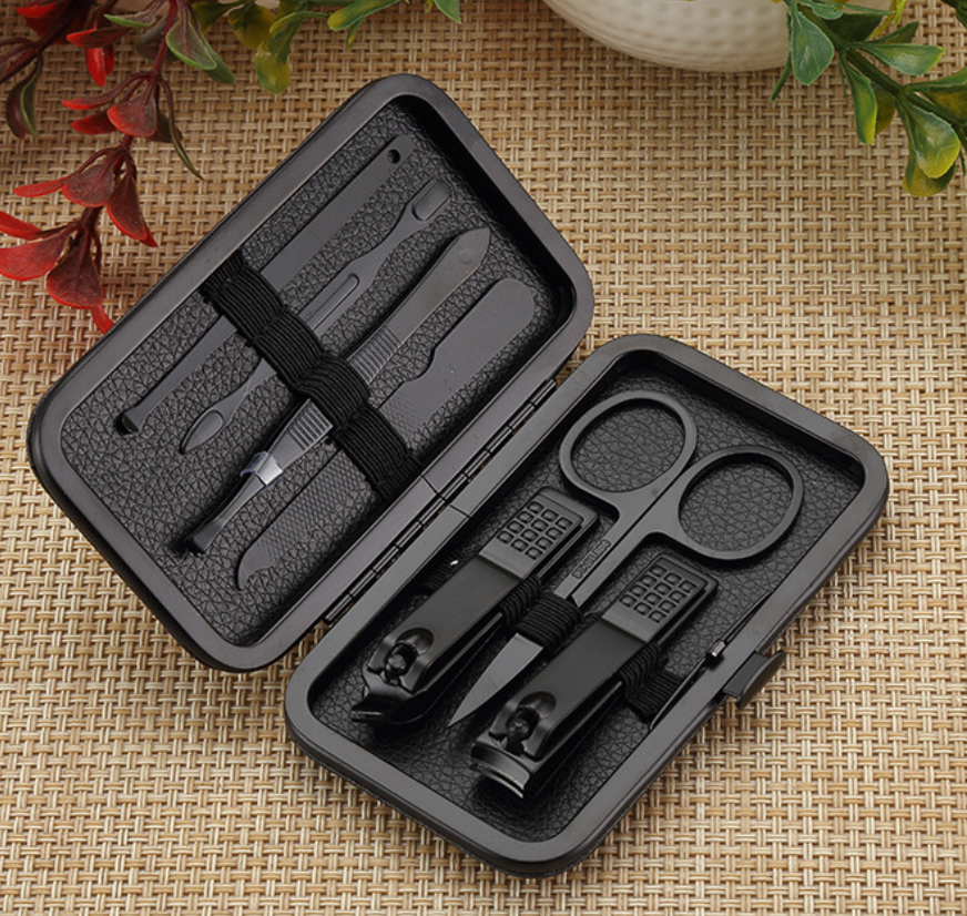NailSet | Maniküre- und Pediküre-Set – Edelstahl, Reiseetui