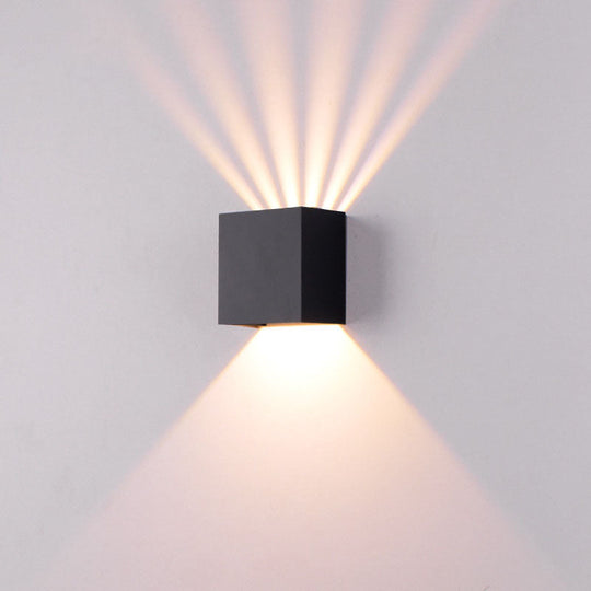 GlowSquare | Stilvolle LED-Wandleuchte für Garten & Zaun