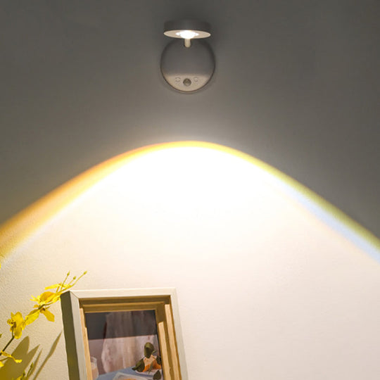 SleekSense | Außenleuchte – Modernes rundes Design mit Bewegungssensor