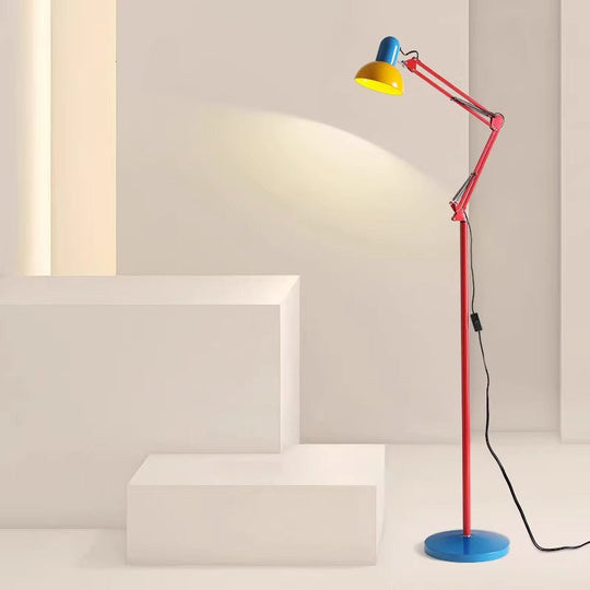 ColorBend | Moderne Bogen-Stehlampe aus Metall