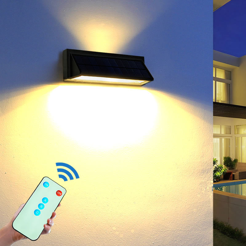 SolarSlope | Schräge LED-Wandleuchte für den Patio