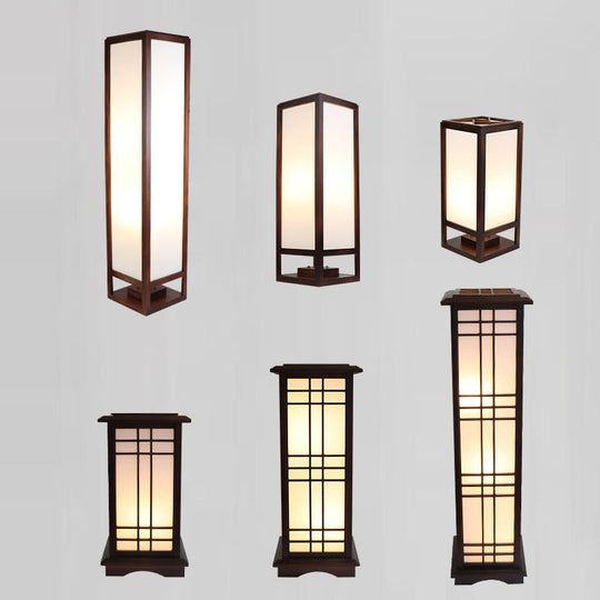 HanLume | Holz-Stehlampe mit klassischem Pergamentschirm
