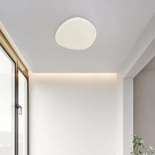 PebbleShine | Kieselstein-inspirierte LED-Leuchte mit Sternenlicht