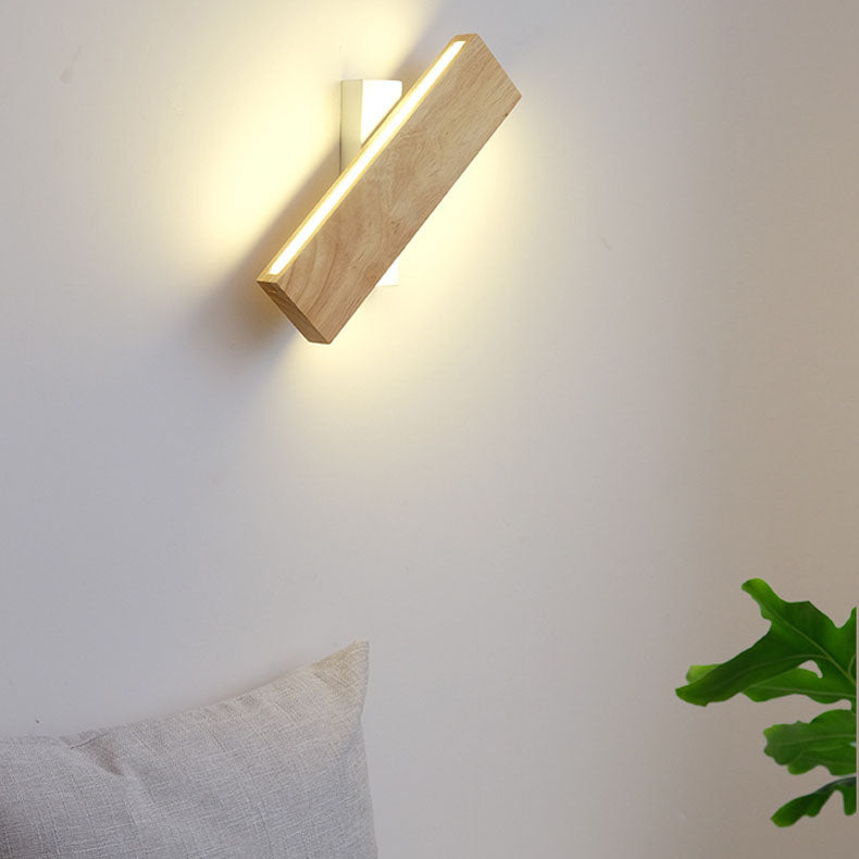 MonoBeam | Schwenkbare Minimal-Wandleuchte aus Holz