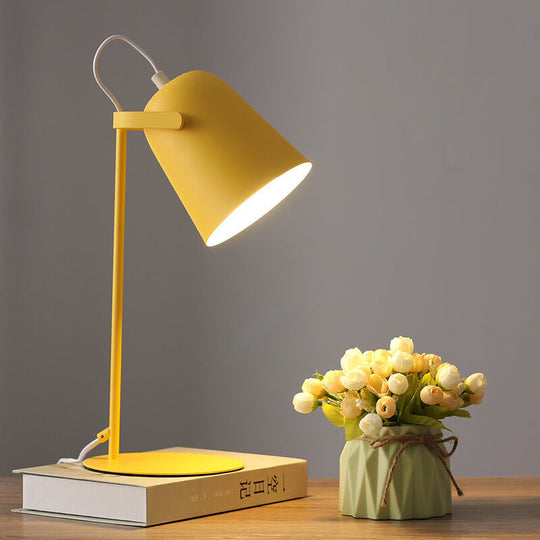 ColorBeam | Nordische Macaron-Farbe, kreatives Eisen-Eimer-Design, 1-flammige Tischlampe