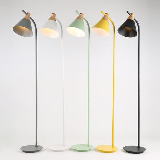 GlowPole | Nordic Creative Macaron Cone Shade 1-Licht Stehlampe