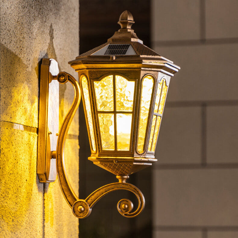 SolarVerve | Antike Wandlampe mit Solartechnologie