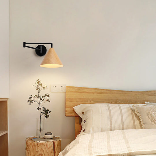 SwingCone | Moderne Wandleuchte mit Schwenkarm und Holzmaserung