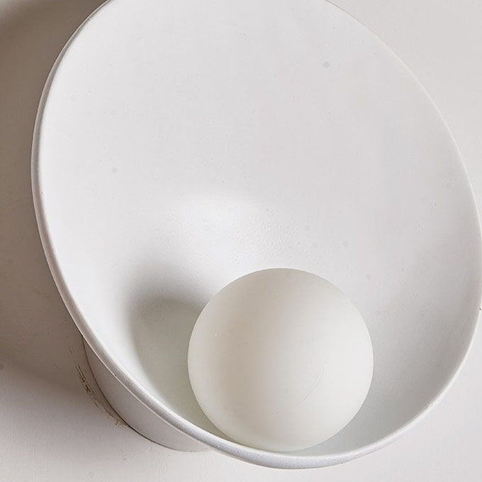 ResinGlow | Runde Wandleuchte aus Harz & Eisen