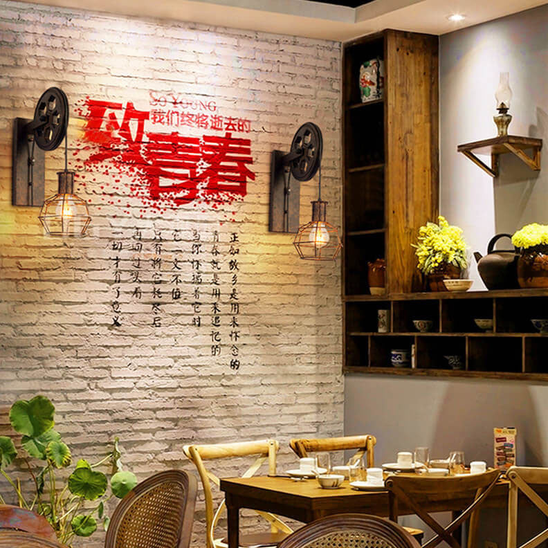 RustPulley | Vintage Wandleuchte mit Seilrollen-Design