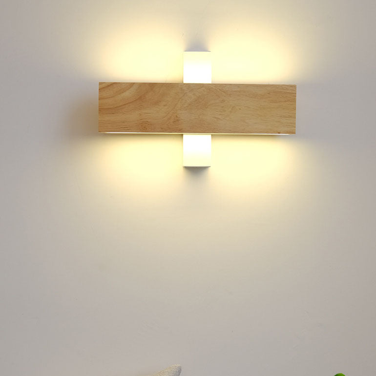 MonoBeam | Schwenkbare Minimal-Wandleuchte aus Holz