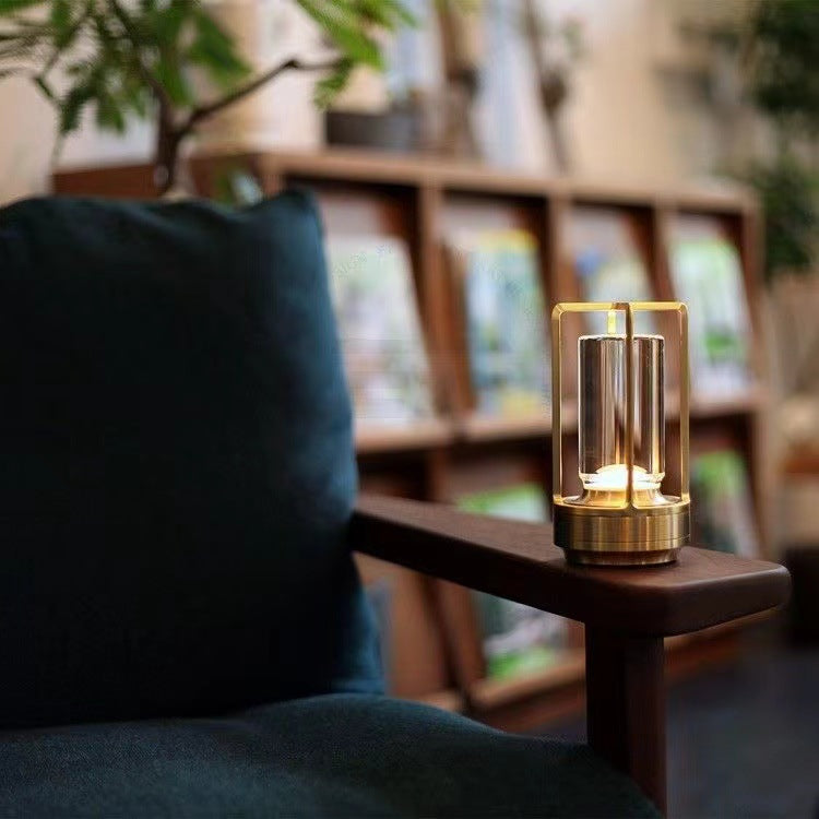 BronzaLight | Wiederaufladbare Acryl Nachttischlampe