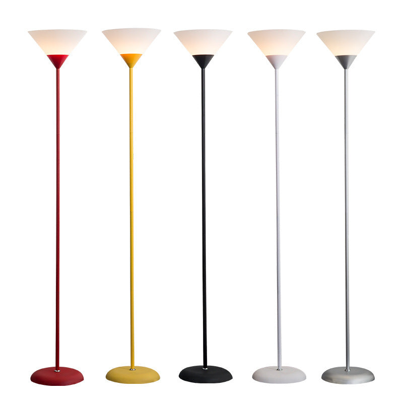 ConeLume | Kreative Minimalistische Kegel-Schirm 1-Licht Stehlampe