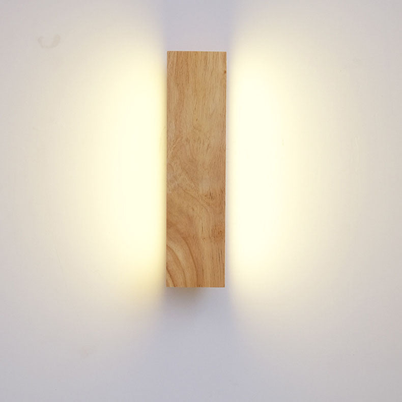 MonoBeam | Schwenkbare Minimal-Wandleuchte aus Holz