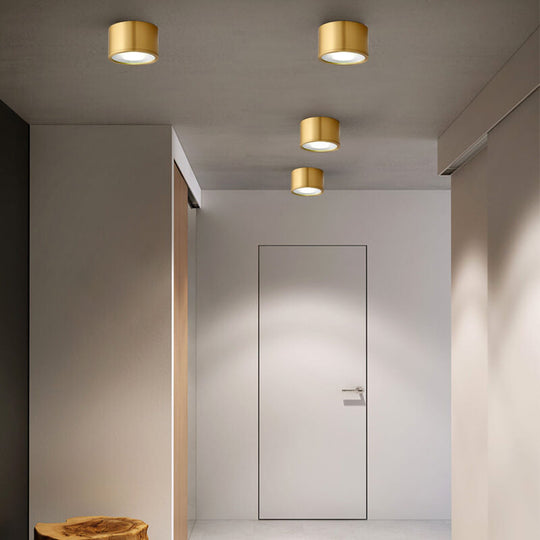 BrassCore | Zylindrische LED-Einbauleuchte aus Messing
