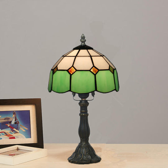 TiffaGlow | Mediterrane Tiffany-Tischlampe in Buntglas