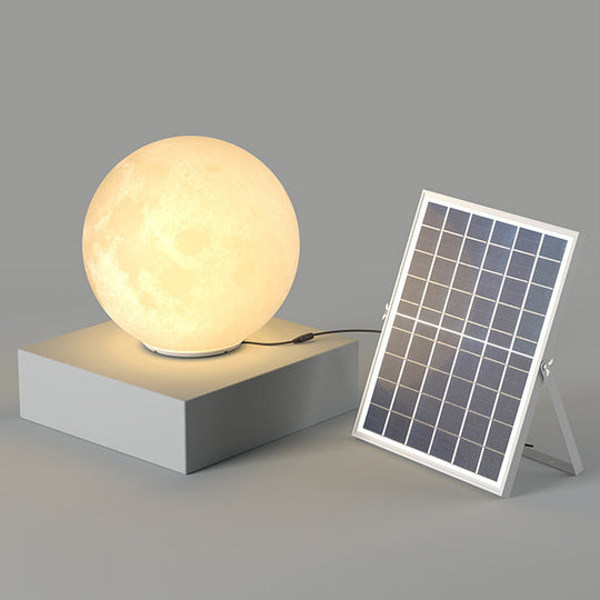 HelioMoon | Runde nordische Lampe mit Solarbetrieb