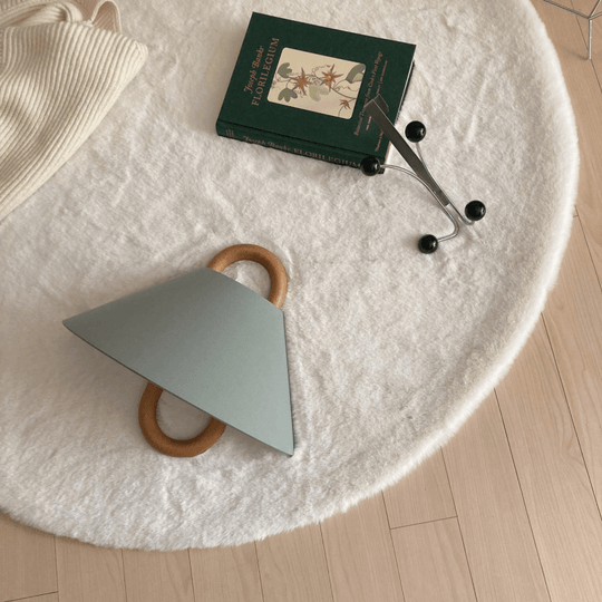 WoodCove | Halbkreis Wandleuchte aus Massivholz & Stoff