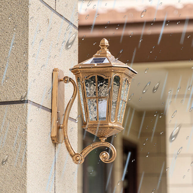 SolarVerve | Antike Wandlampe mit Solartechnologie