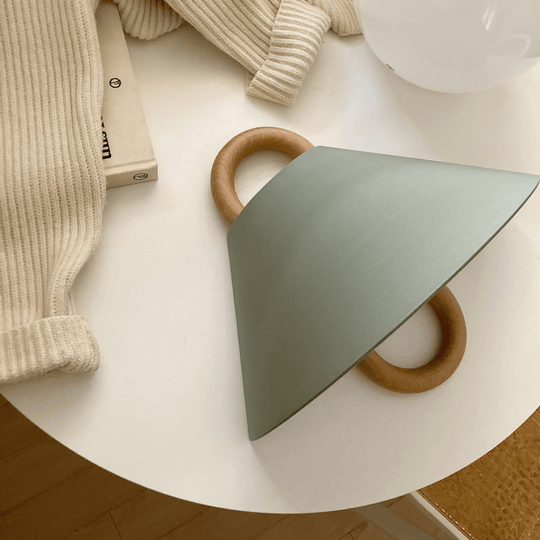 WoodCove | Halbkreis Wandleuchte aus Massivholz & Stoff