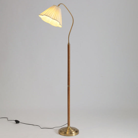 GlowLodge | Japanische Vintage Blume Massivholz Eisen Stoff 1-Licht Stehlampe