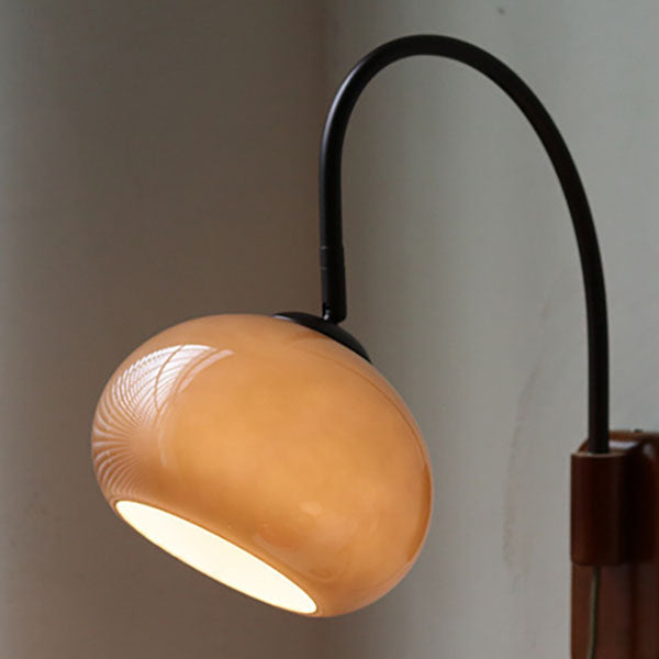 BranWood | Klassische Glaslampe mit Massivholz-Detail
