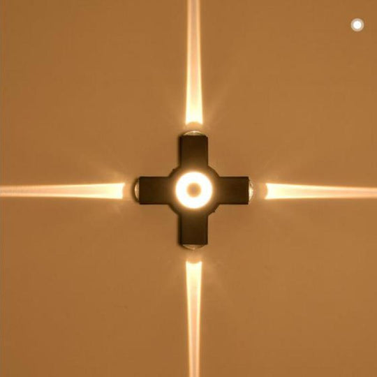 GlowCross | Moderne Wandleuchte in Kreuzform