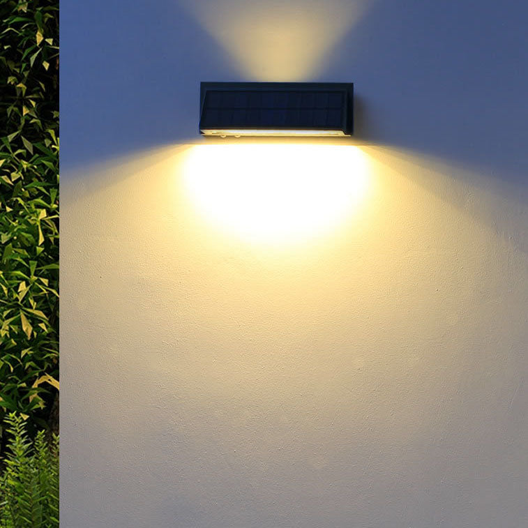 SolarSlope | Schräge LED-Wandleuchte für den Patio