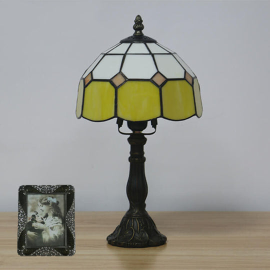 TiffaGlow | Mediterrane Tiffany-Tischlampe in Buntglas