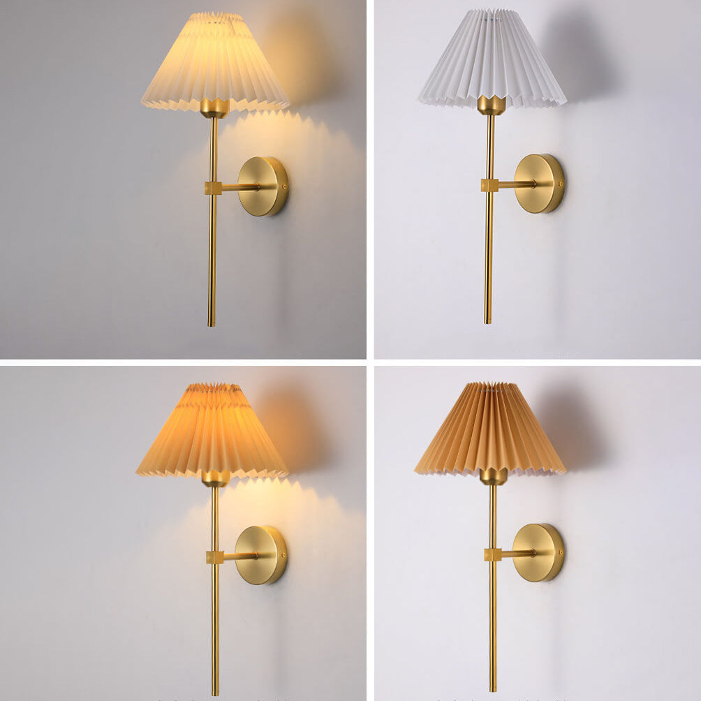 ShadeLuxe | Faltenstoff Wandleuchte mit geradem Arm