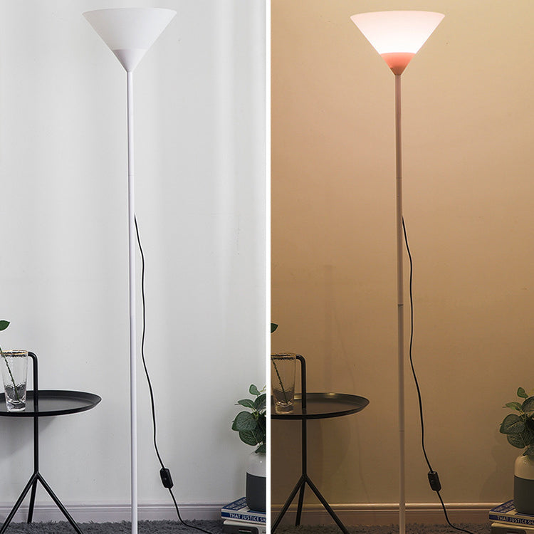 ConeLume | Kreative Minimalistische Kegel-Schirm 1-Licht Stehlampe