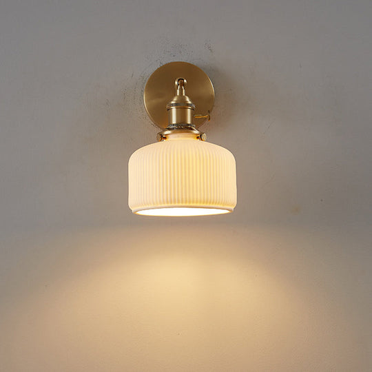 WhiteStripe | Minimalistische Wandlampe mit Struktur