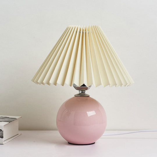 RetroFlair | Nordische Minimalistische Keramische Falten 1-Licht Tischlampe