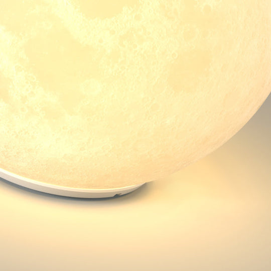 HelioMoon | Runde nordische Lampe mit Solarbetrieb