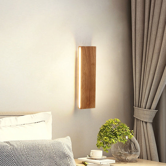 OakBeam | Einfache Wandleuchte aus massivem Holz mit LED