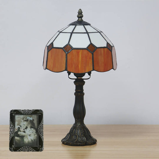 TiffaGlow | Mediterrane Tiffany-Tischlampe in Buntglas