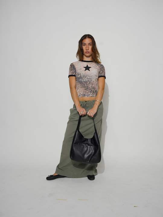 LoraBag | Schultertasche – Minimalistisches Design & Pflegeleichte Oberfläche