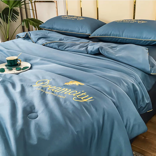 CoolDream | Atmungsaktive Eisseiden-Bettdecke