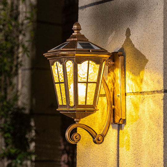 SolarVerve | Antike Wandlampe mit Solartechnologie