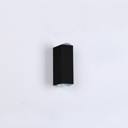 UrbanTwin | Elegante LED-Fassadenleuchte mit 10W Leistung