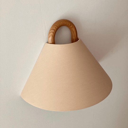 WoodCove | Halbkreis Wandleuchte aus Massivholz & Stoff