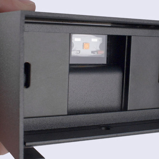 GlowSquare | Stilvolle LED-Wandleuchte für Garten & Zaun