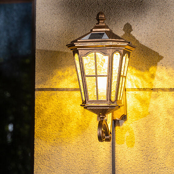 SolarVerve | Antike Wandlampe mit Solartechnologie