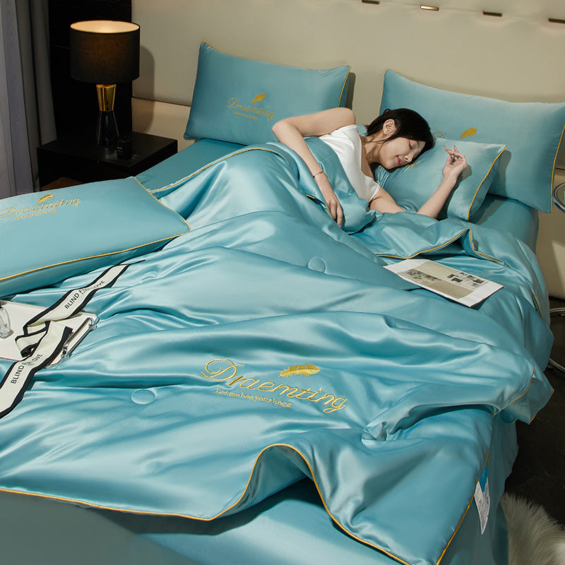 CoolDream | Atmungsaktive Eisseiden-Bettdecke
