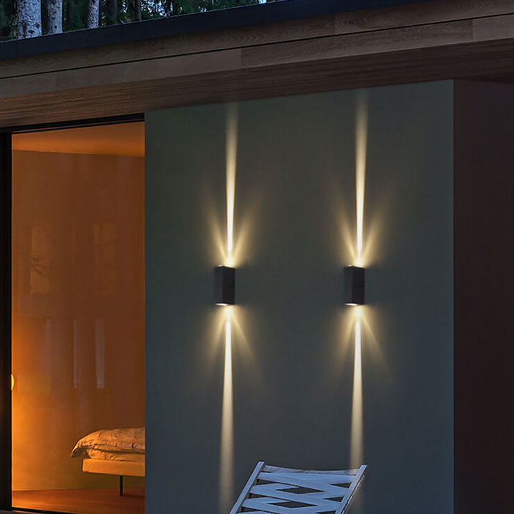 UrbanTwin | Elegante LED-Fassadenleuchte mit 10W Leistung