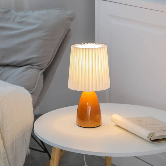 LumiPleat | Nordic Vintage Faltenschirm Glasbasis 1-Licht Tischlampe