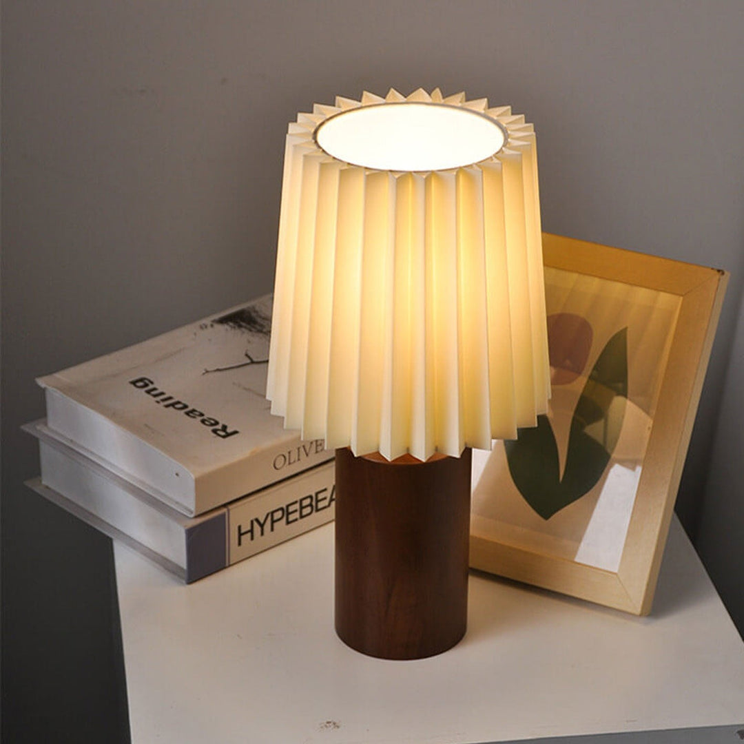 NamiShade | Vintage Korean plissierte Säule Massivholz Basis 1-Licht Tischlampe