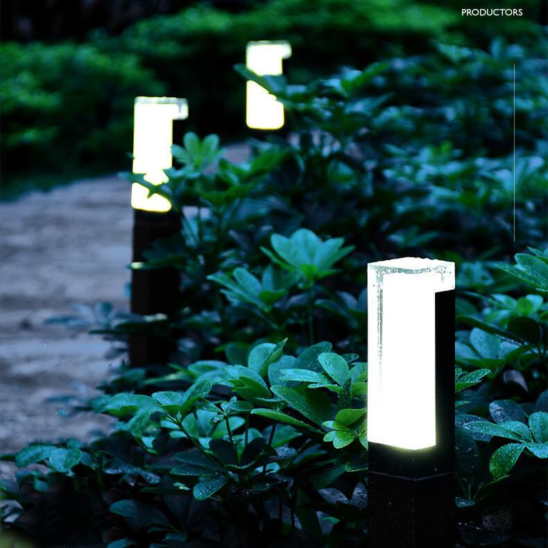 BrightStem | Stilvolle Gartenleuchte aus Metall & Acryl
