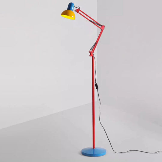 ColorBend | Moderne Bogen-Stehlampe aus Metall